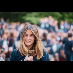 Meet your Posher, Elizabeth